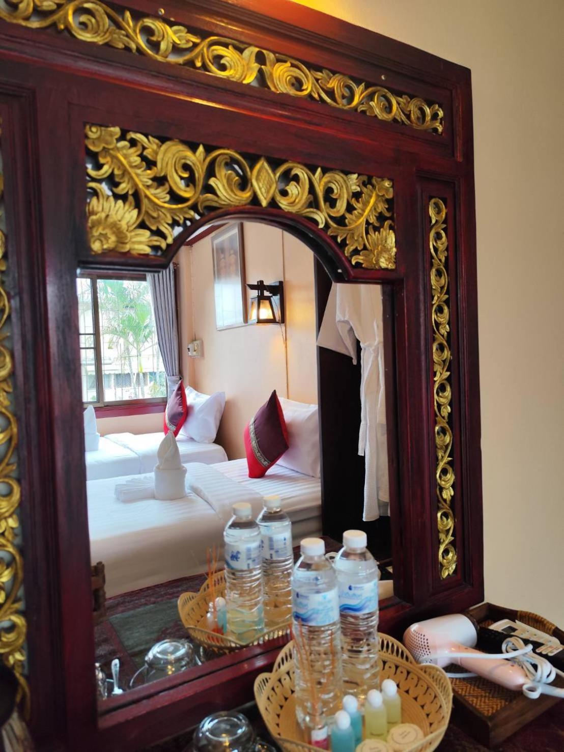 S.K. House 1 Hotel Chiang Mai Bagian luar foto