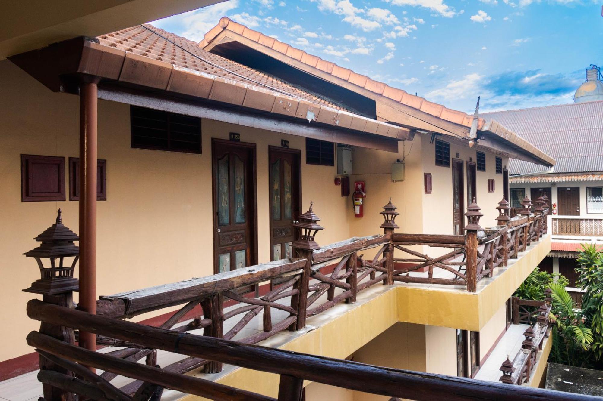 S.K. House 1 Hotel Chiang Mai Bagian luar foto