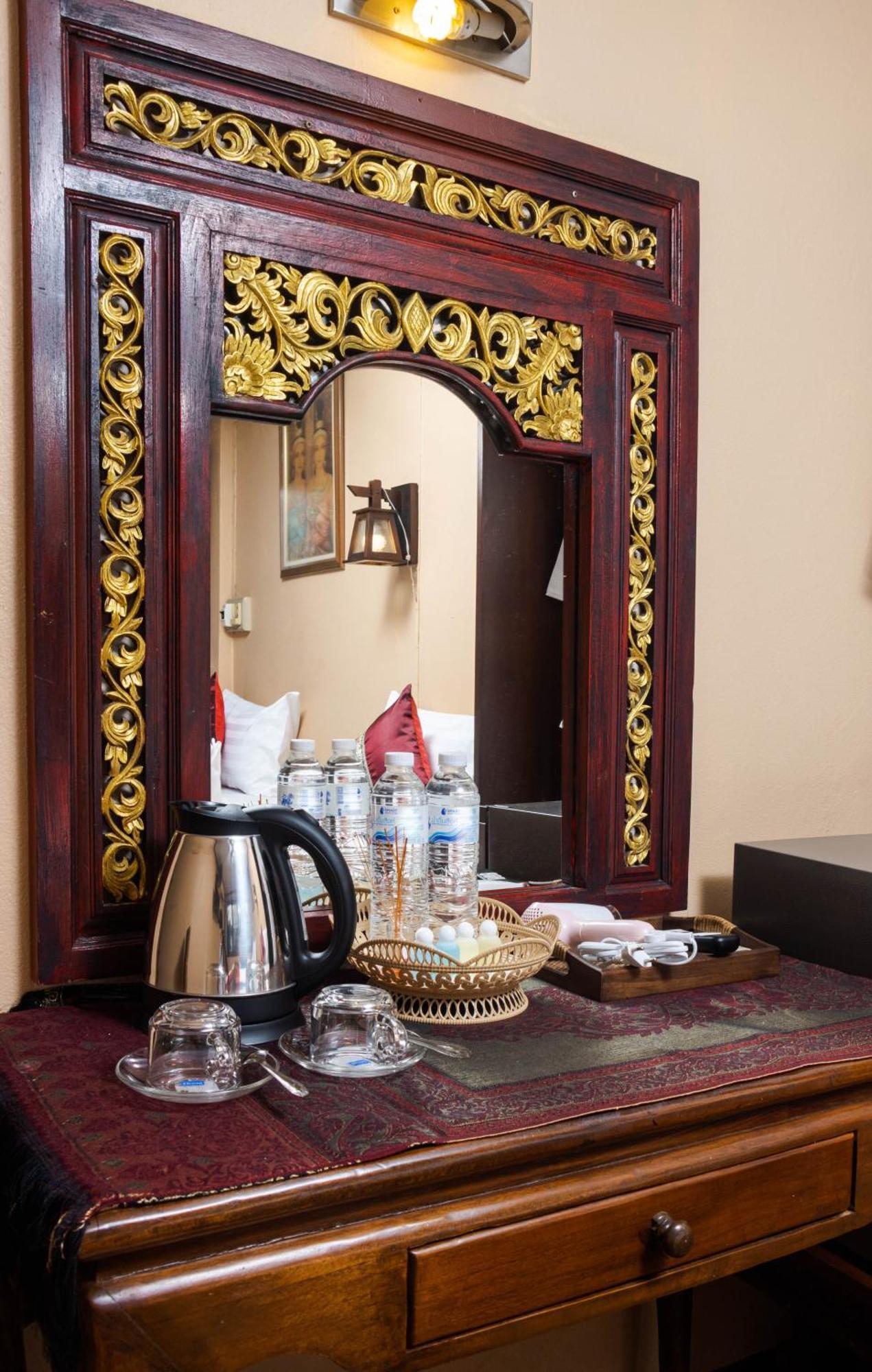 S.K. House 1 Hotel Chiang Mai Bagian luar foto