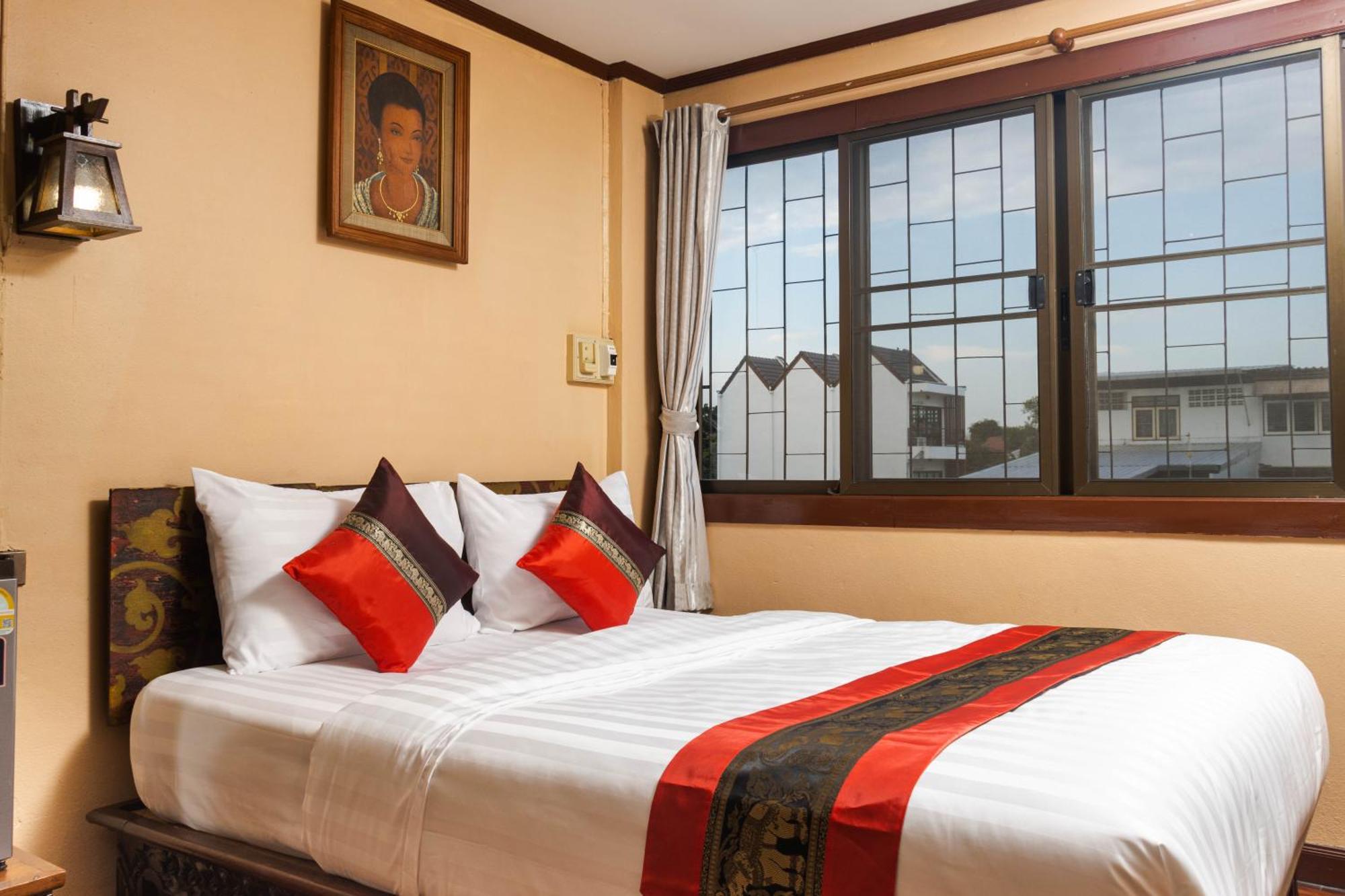S.K. House 1 Hotel Chiang Mai Bagian luar foto