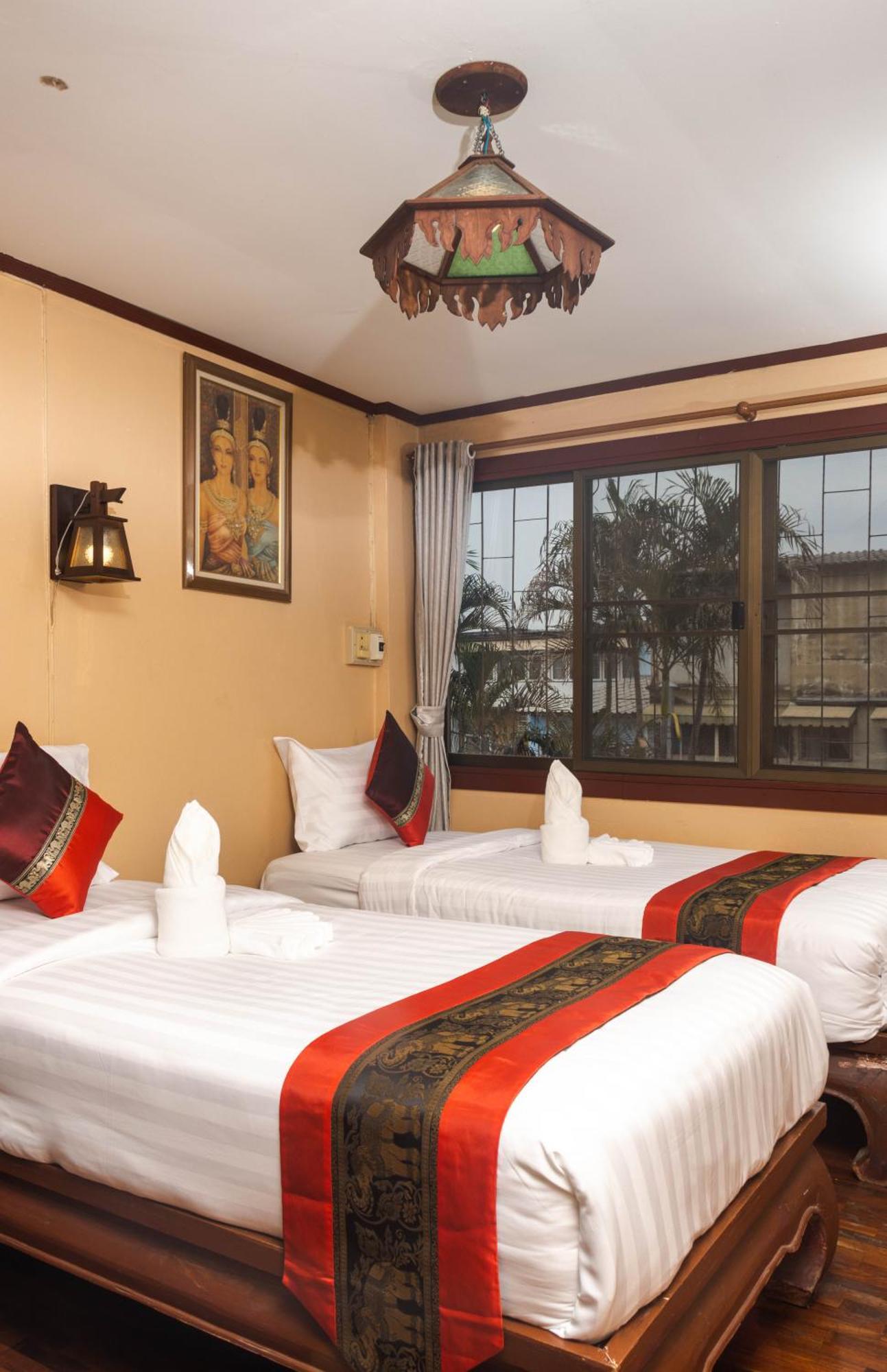 S.K. House 1 Hotel Chiang Mai Bagian luar foto