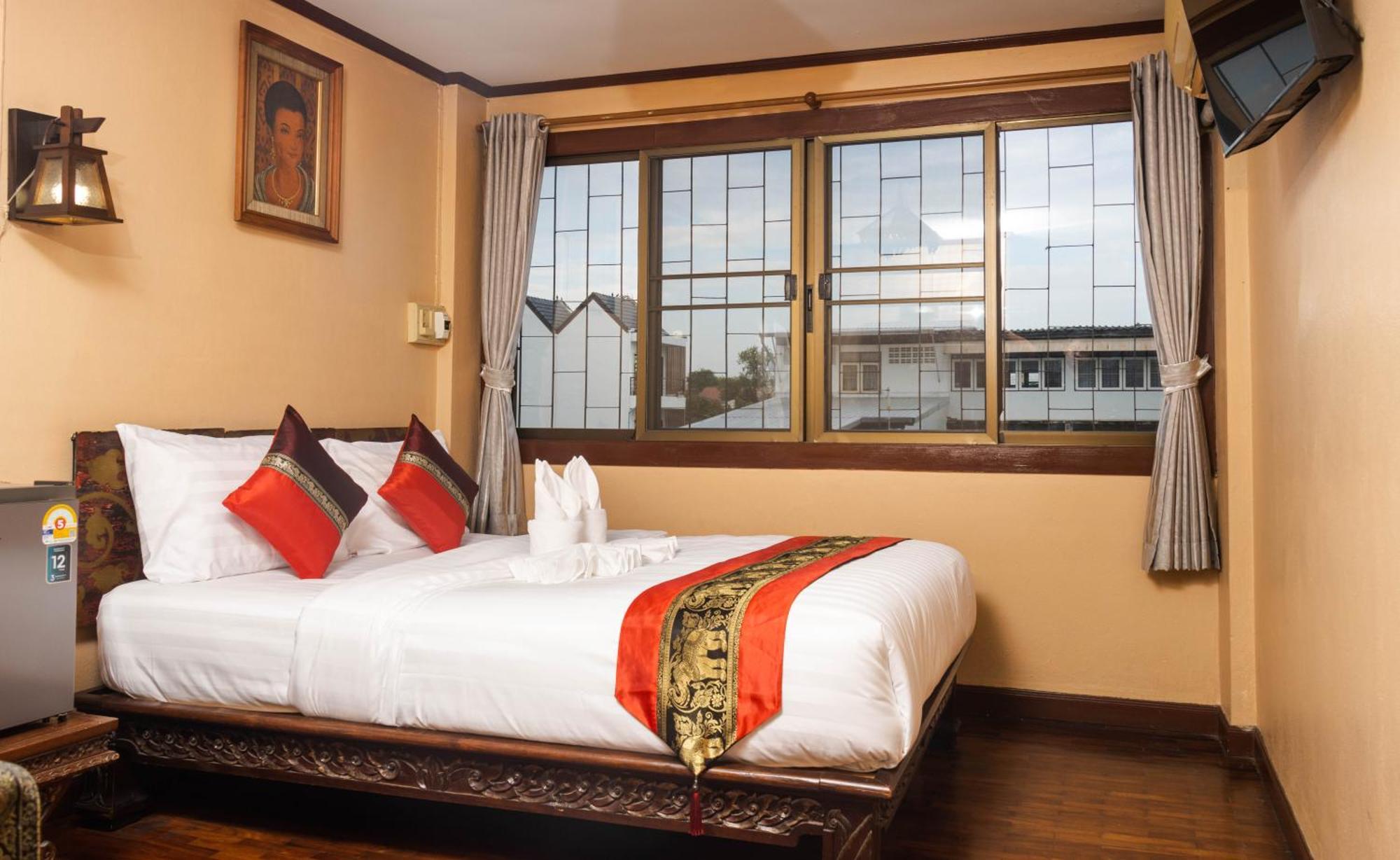 S.K. House 1 Hotel Chiang Mai Bagian luar foto
