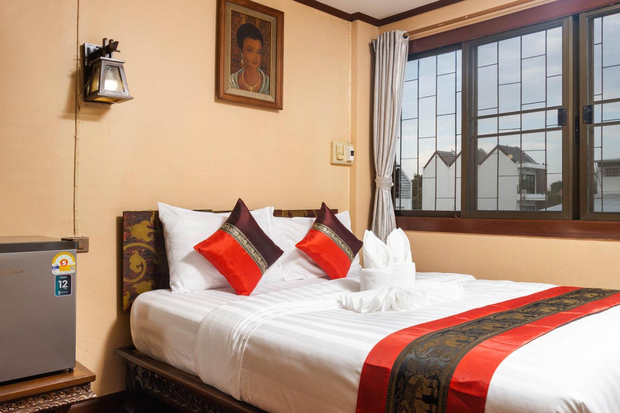 S.K. House 1 Hotel Chiang Mai Bagian luar foto