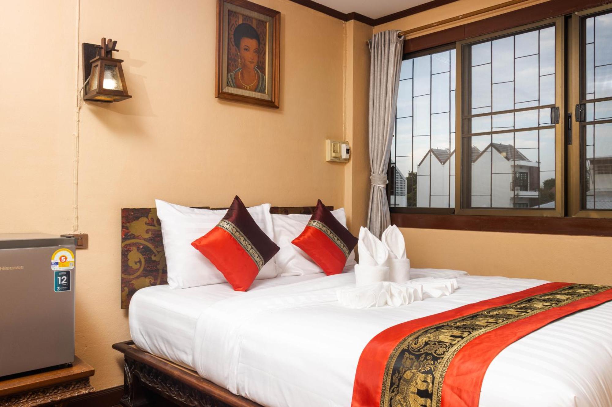 S.K. House 1 Hotel Chiang Mai Bagian luar foto