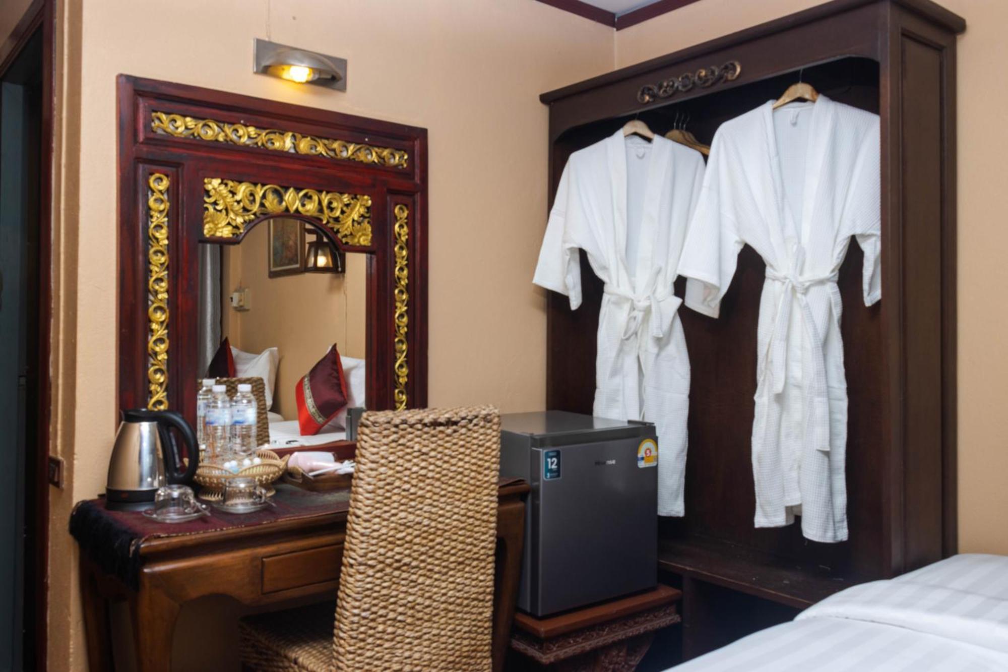 S.K. House 1 Hotel Chiang Mai Bagian luar foto