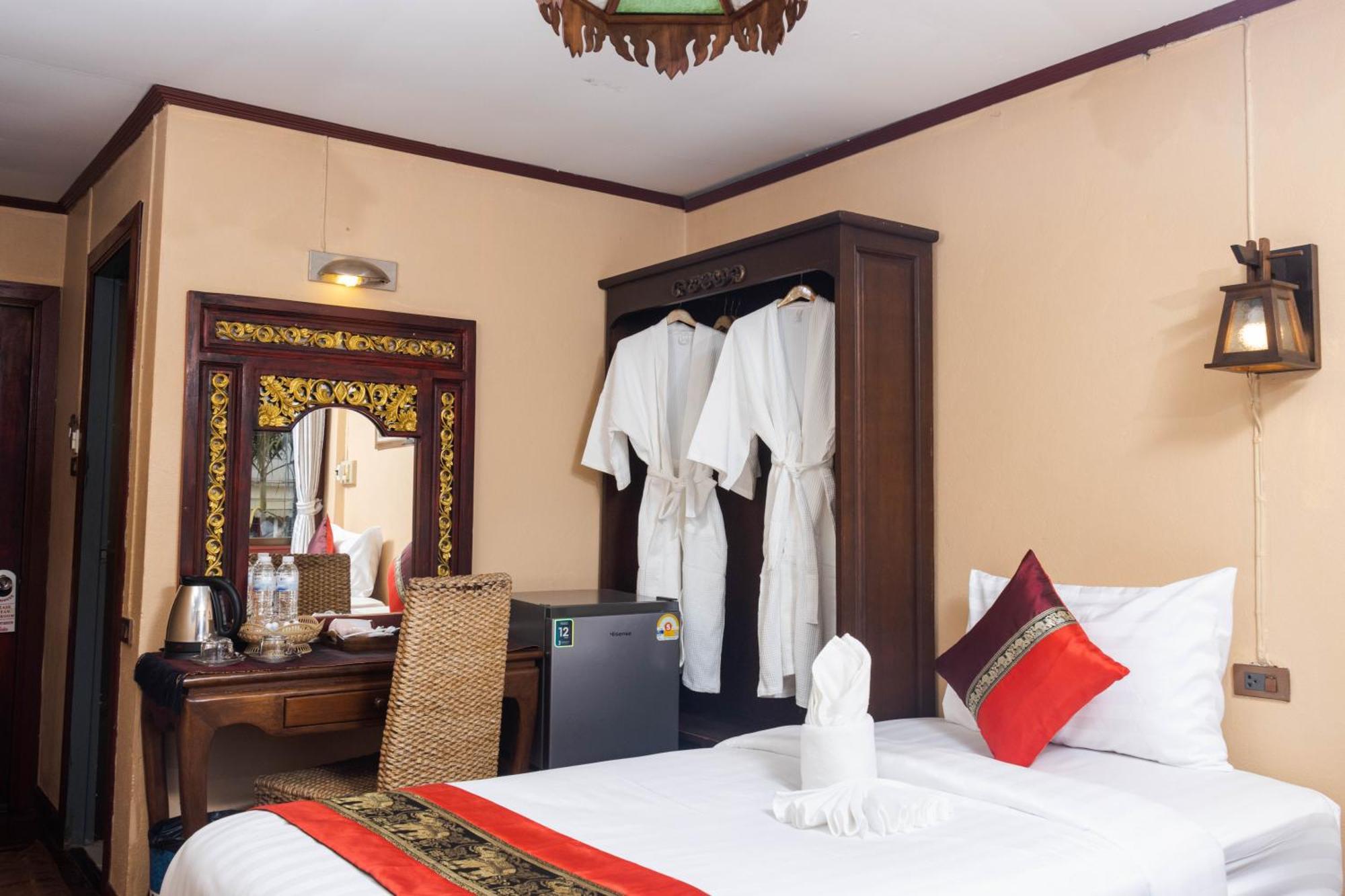 S.K. House 1 Hotel Chiang Mai Bagian luar foto