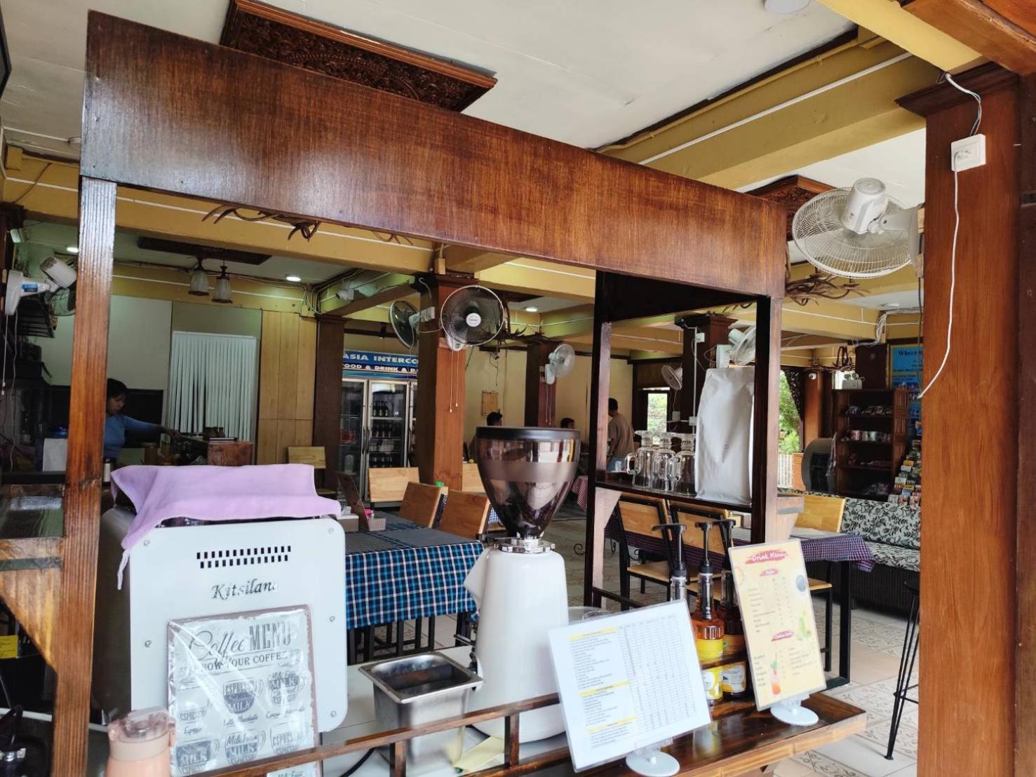 S.K. House 1 Hotel Chiang Mai Bagian luar foto