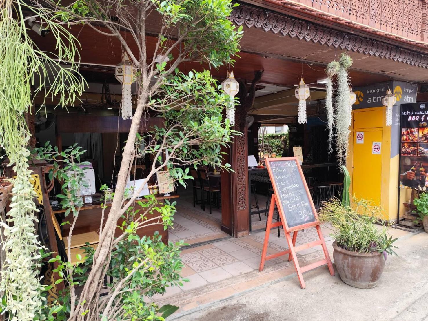 S.K. House 1 Hotel Chiang Mai Bagian luar foto