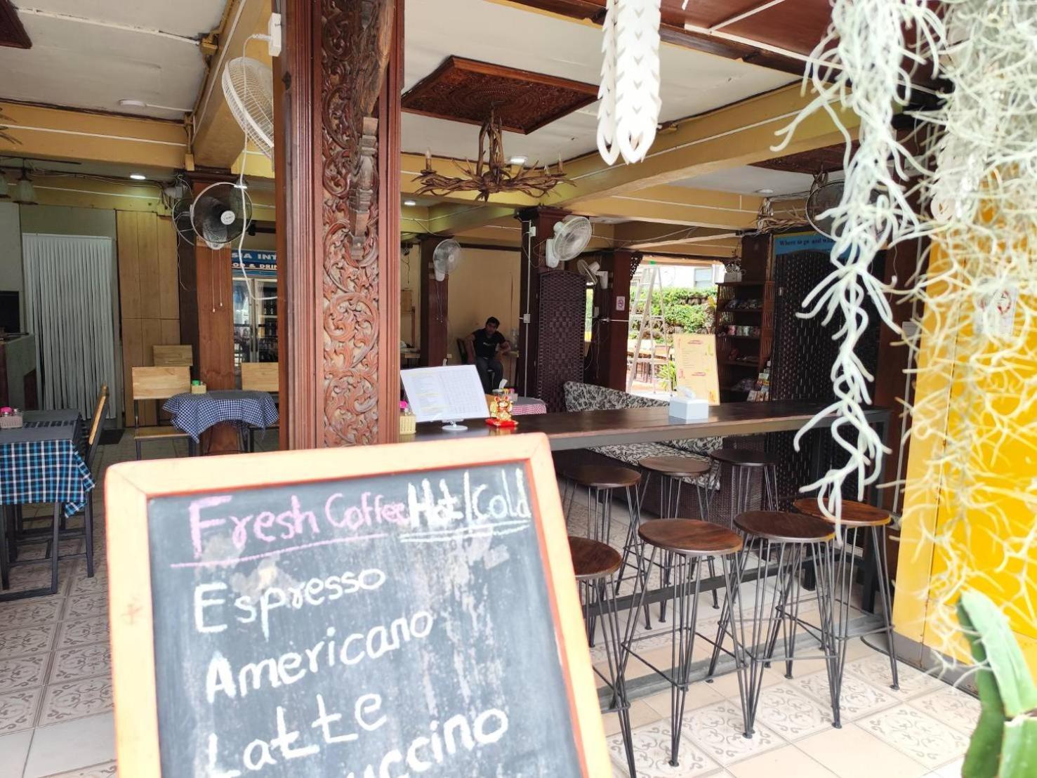 S.K. House 1 Hotel Chiang Mai Bagian luar foto