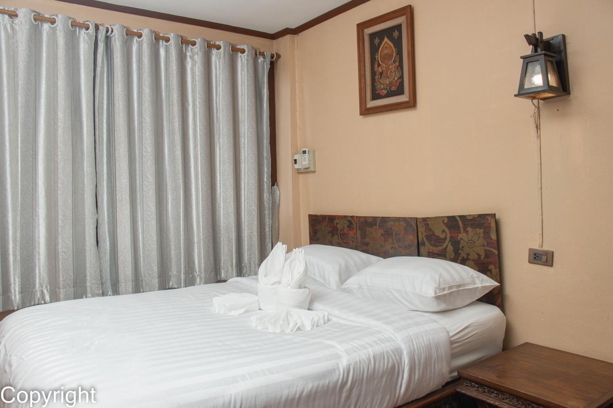 S.K. House 1 Hotel Chiang Mai Bagian luar foto