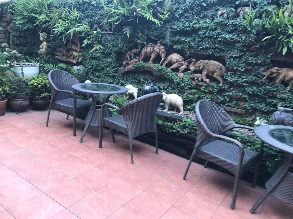 S.K. House 1 Hotel Chiang Mai Bagian luar foto